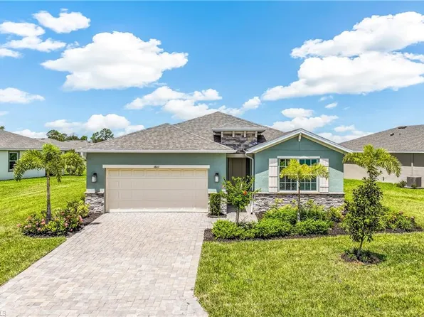 18217 Water Crossing DR, NORTH FORT MYERS, FL 33917