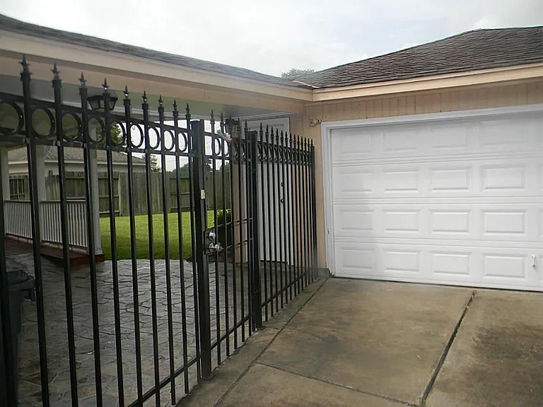 2502 Stephens Grant Dr — Photo 4