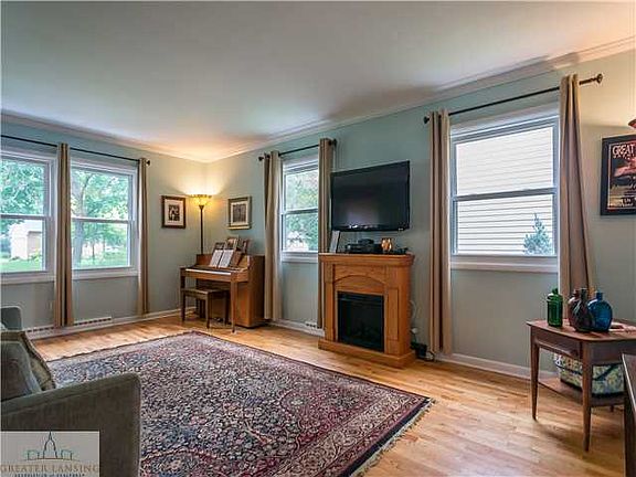3rd image of 1862 Cahill Dr