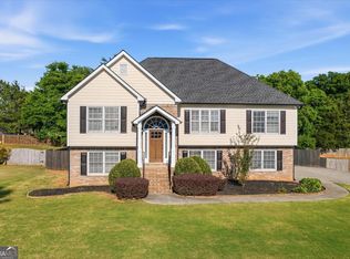 17 Colonial Cir NW, Cartersville, GA 30120