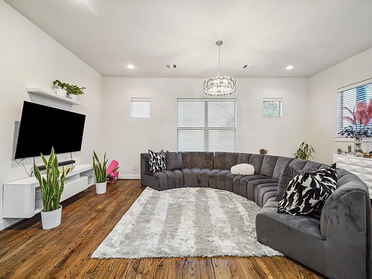 3902 Tulane Oak Dr — Photo 7