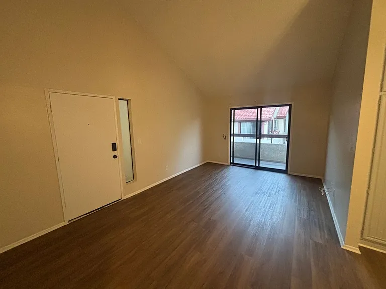 27944 Tyler Ln #448 — Photo 2