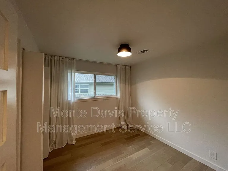 9908 Brasher Dr — Photo 8