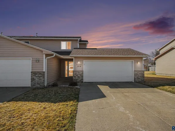 1903 S Sertoma Ave Unit 104, Sioux Falls, SD 57106