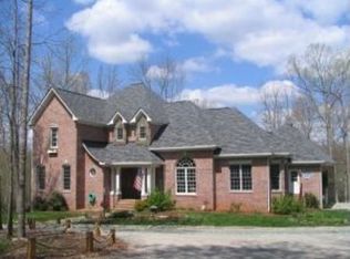 2008 Valley Springs Cir, Powhatan, VA 23139