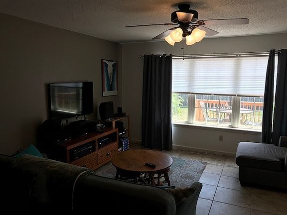 5th image of 5804 N Kingshyre Ln
