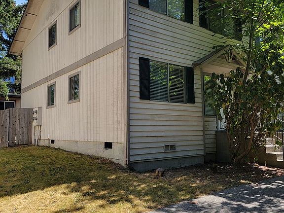 2nd image of 111 Lippert Dr W #103
