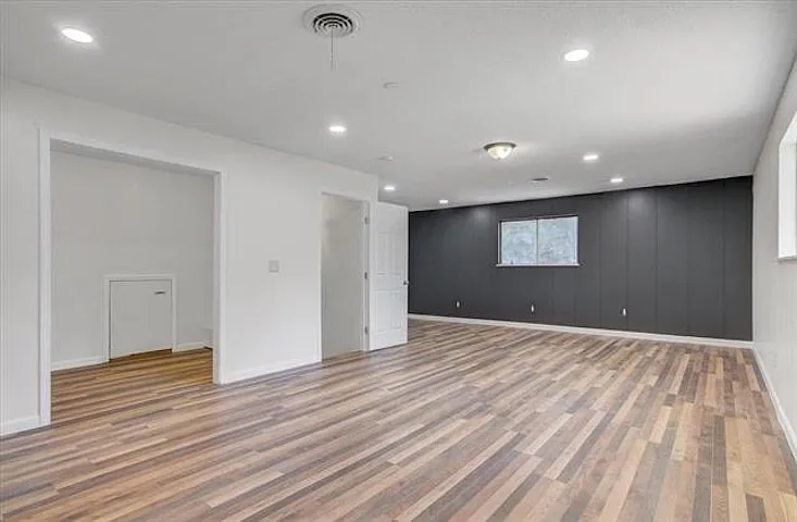 4327 McFarland Cir — Photo 8