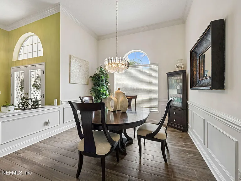 8342 Amherst Hills Ln — Photo 15