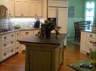 3209 Willow Ridge Dr, Bryan, TX 77807