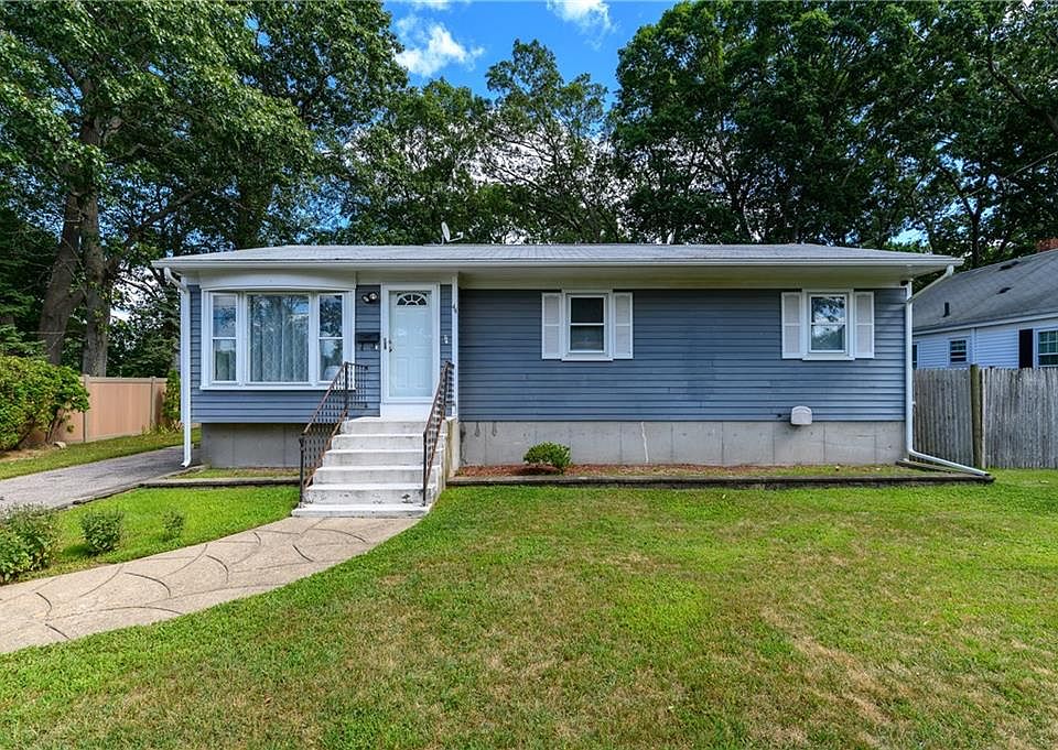 1st image of 44 Palace Ave