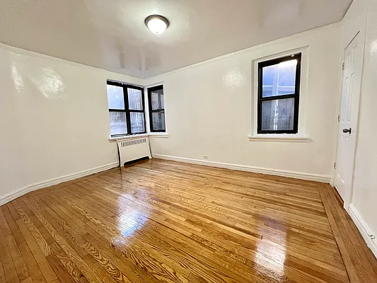 Rented by Bruma Realty LLC | media 8