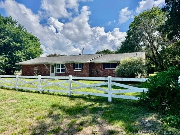 4569 Arcadia Rd, Marietta, OK 73448