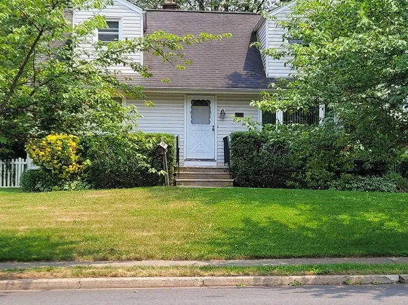 1107 Boulevard, New Milford, NJ 07646