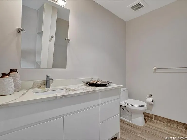 41 Seminole Southwest St #304 — Photo 21