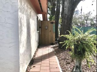 1623 6th St, Sarasota, FL 34236