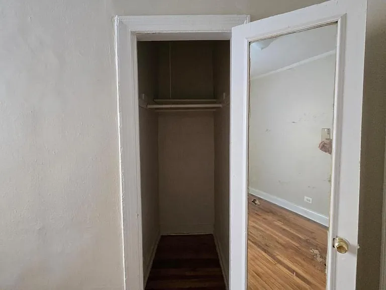 6904 N Ravenswood Ave #1 — Photo 5