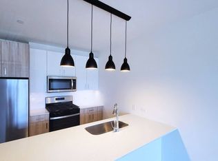 HQ Residences, Mount Prospect, IL 60056