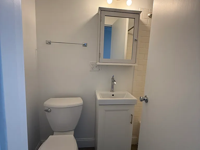 1517 Como Ave SE #2 — Photo 11