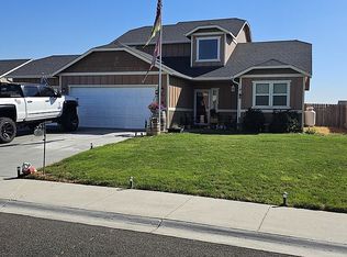 521 Florida St, Moses Lake, WA 98837