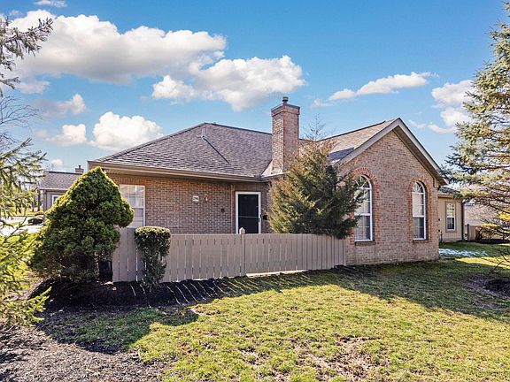 3rd image of 294 Windemere Pl