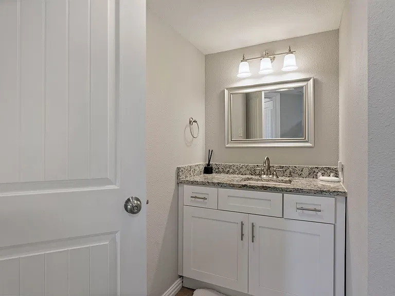 1608 Pecan Chase Cir #19 — Photo 10