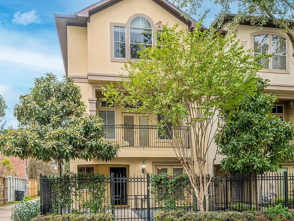 315 Sandman St