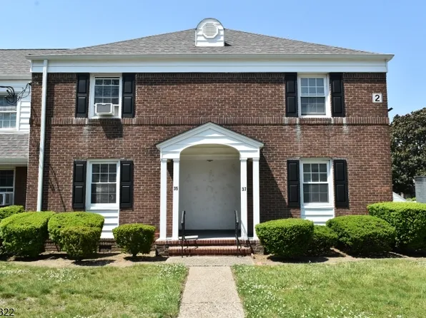 35 Elmwood Ter #35, Elmwood Park Boro, NJ 07407