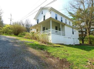 105 W Oak St, Port Matilda, PA 16870