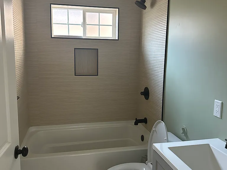 Heather Ave — Photo 2