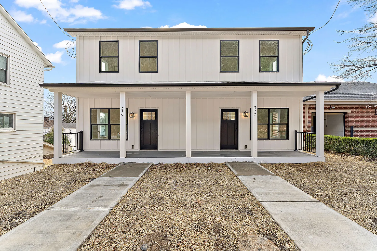 377 Beaver St photo 1