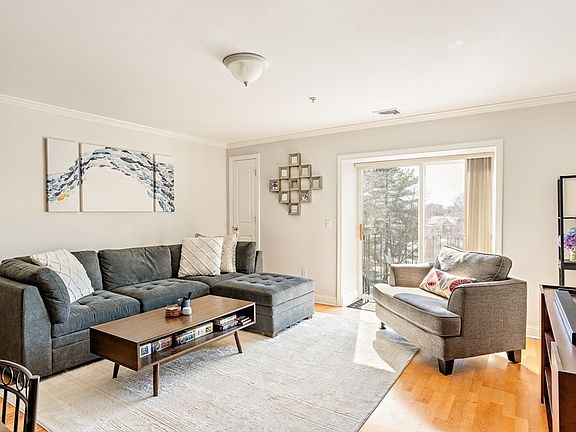 2nd image of 179 Park St Unit 404