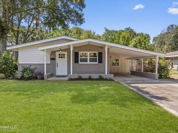 2218 Kingsberry Ave, Pascagoula, MS 39567