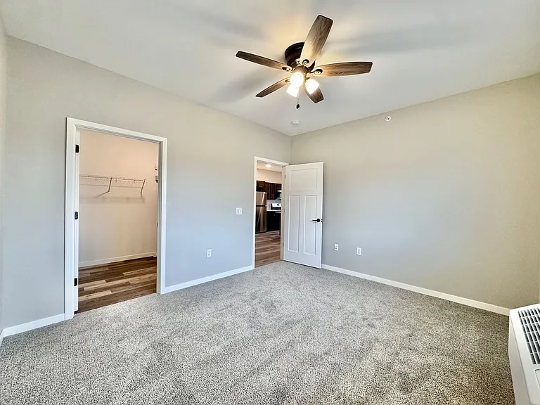 765 Meridian St — Photo 35