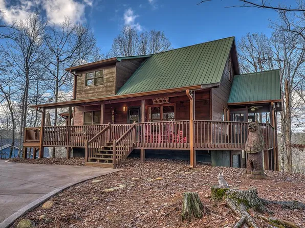 403 Gunite Cir, Ellijay, GA 30540
