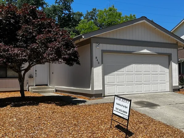 843 Falcon Way, Healdsburg, CA 95448