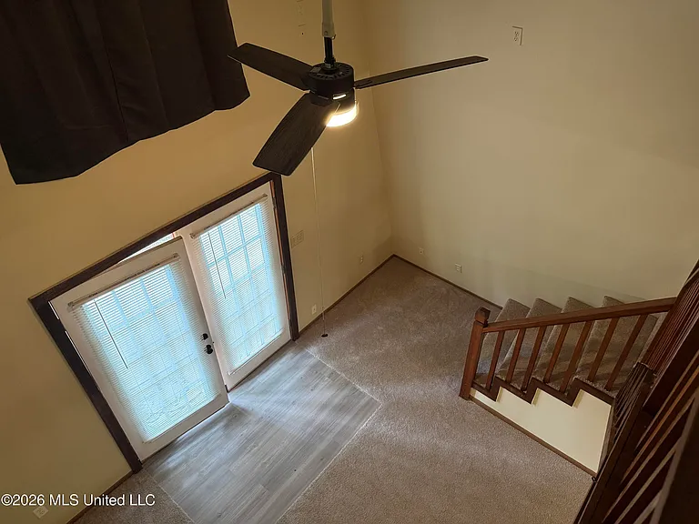 9907 Cedarcliff Dr — Photo 11