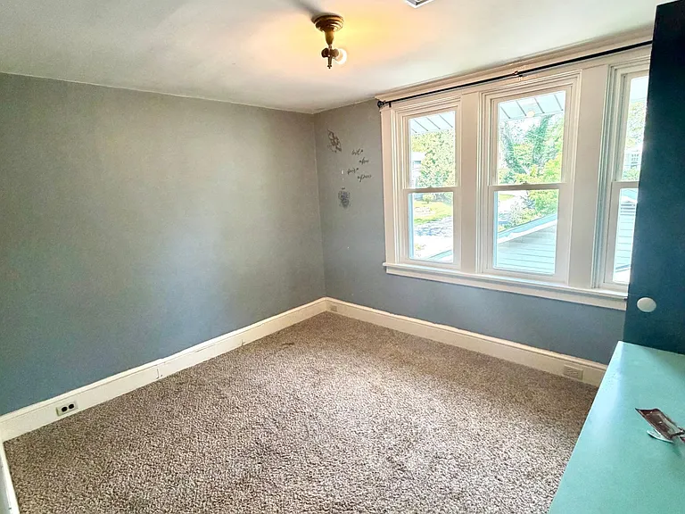 101 Roselawn Ave — Photo 18