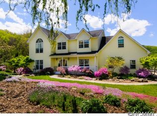 24 S Lindon Cove Rd, Candler, NC 28715