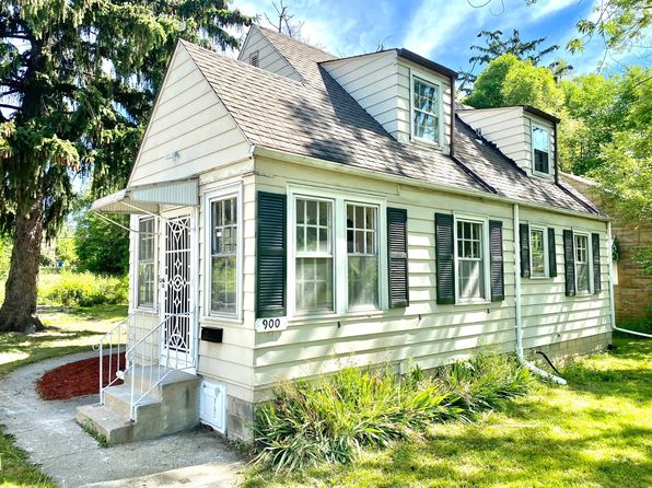 900 E 44th Ave