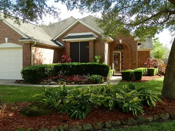 2116 Yacht Harbor Ln, League City, TX 77573