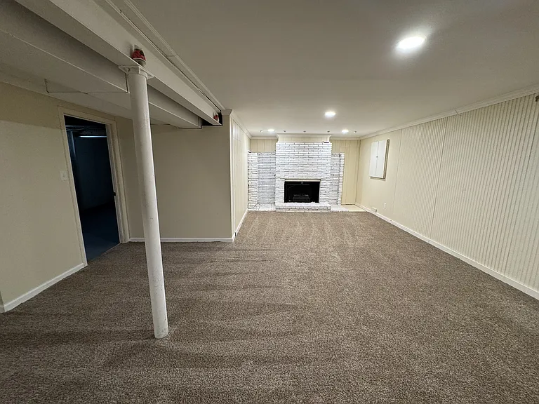 716 Cranford Dr — Photo 22