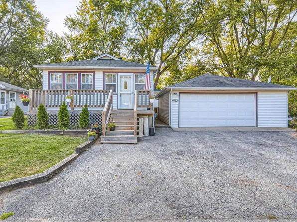 42236 N Lakeview Dr, Antioch, IL 60002