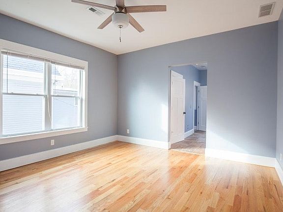 4th image of 715 Delta Ave