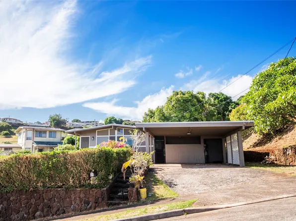 99-822 Nahiolea St, Aiea, HI 96701