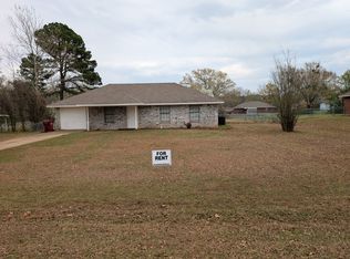 220 Chisholm Trl, Paris, TX 75462