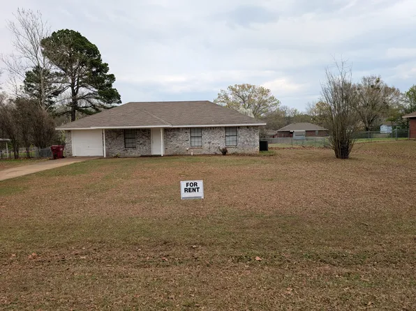 220 Chisholm Trl, Paris, TX 75462