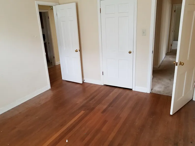 5381 Laurie Ln — Photo 8