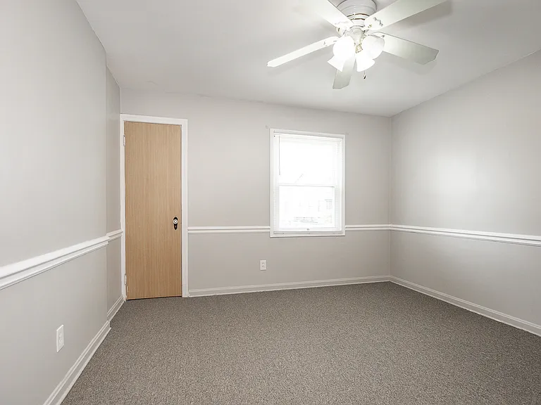 19861 Monterey Ave — Photo 12