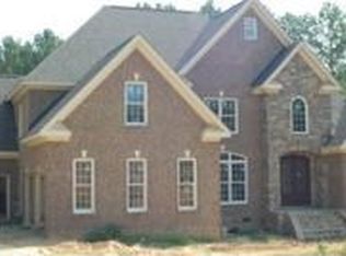 5504 Hickory Leaf Dr, Raleigh, NC 27606